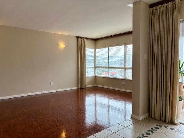 To Let 4 Bedroom Property for Rent in Sea Point Western Cape